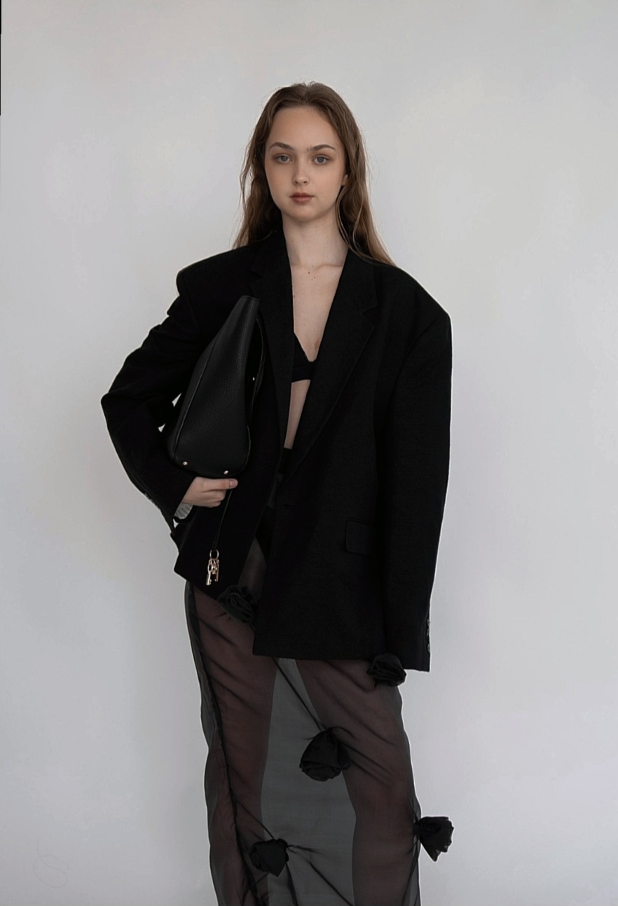 Milanna gallery photo